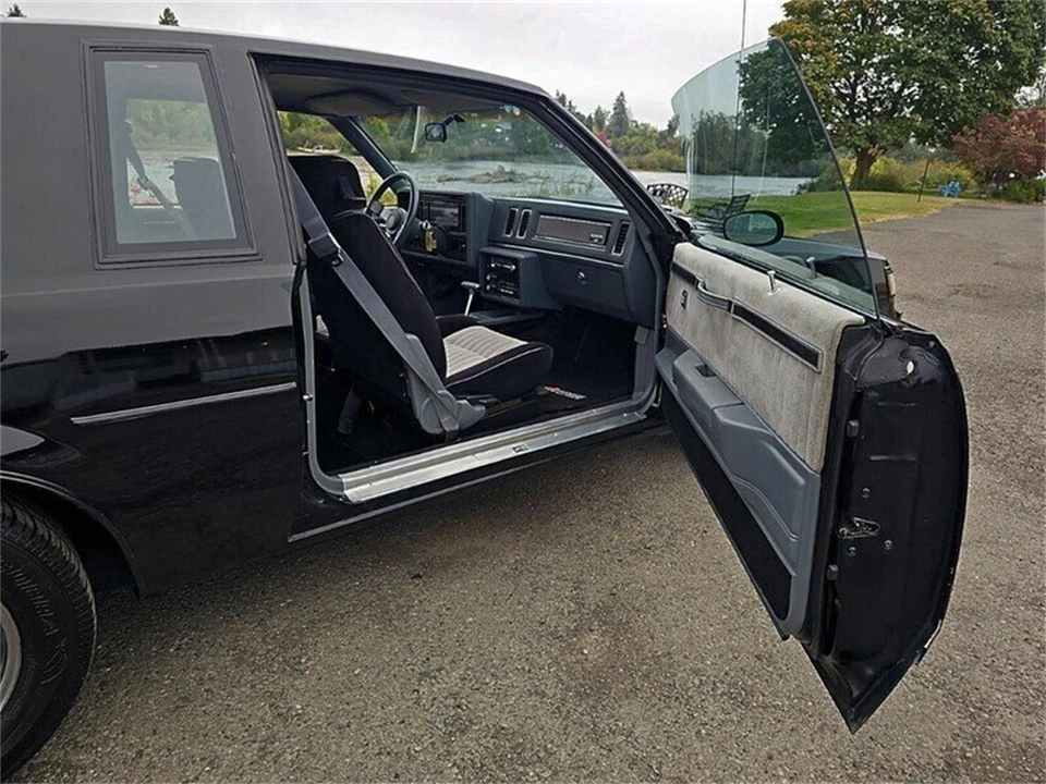 1987 Buick Grand National - Image 25 of 31