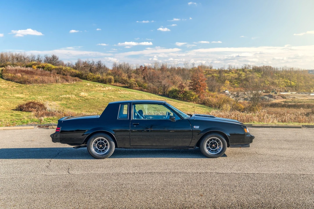 1987 Buick Grand National - Image 24 of 31
