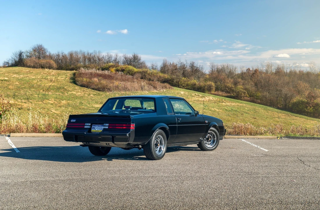 1987 Buick Grand National - Image 27 of 31