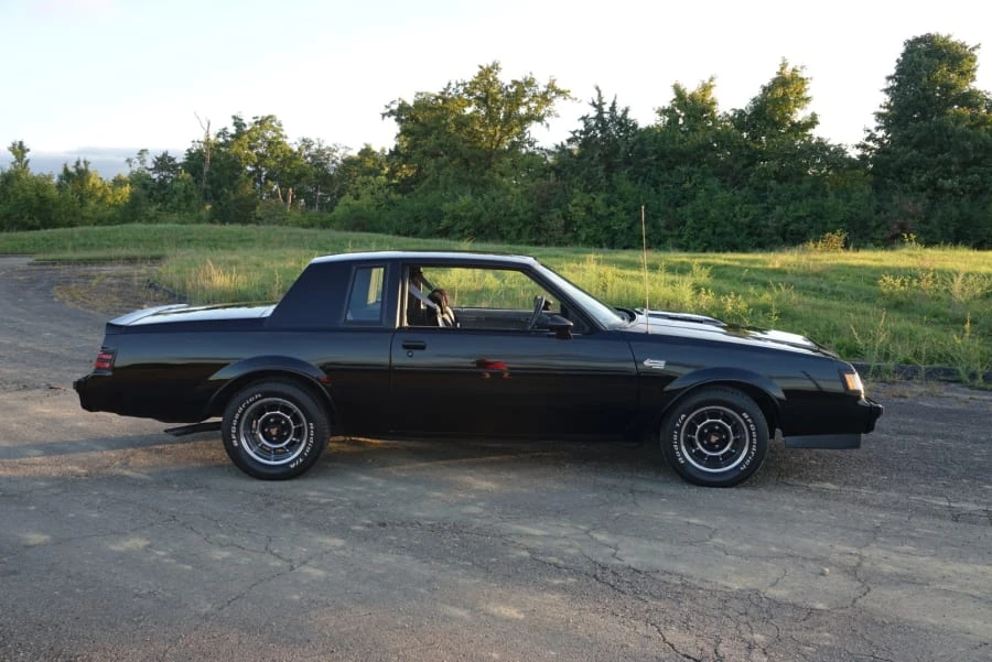 1987 Buick Grand National - Image 26 of 31