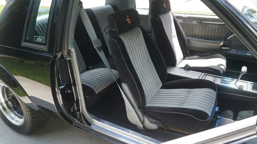 1987 Buick Grand National - Image 24 of 30