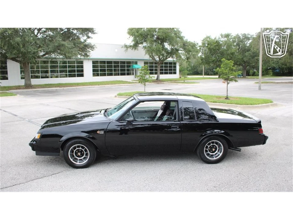 1987 Buick Grand National - Image 10 of 31