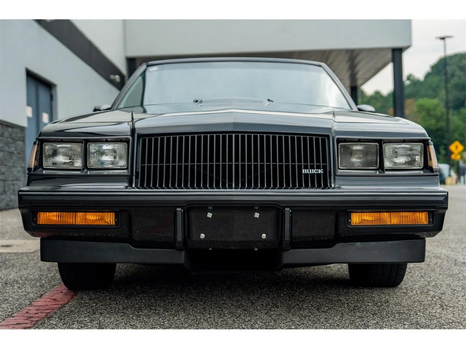 1987 Buick Grand National - Image 2 of 31
