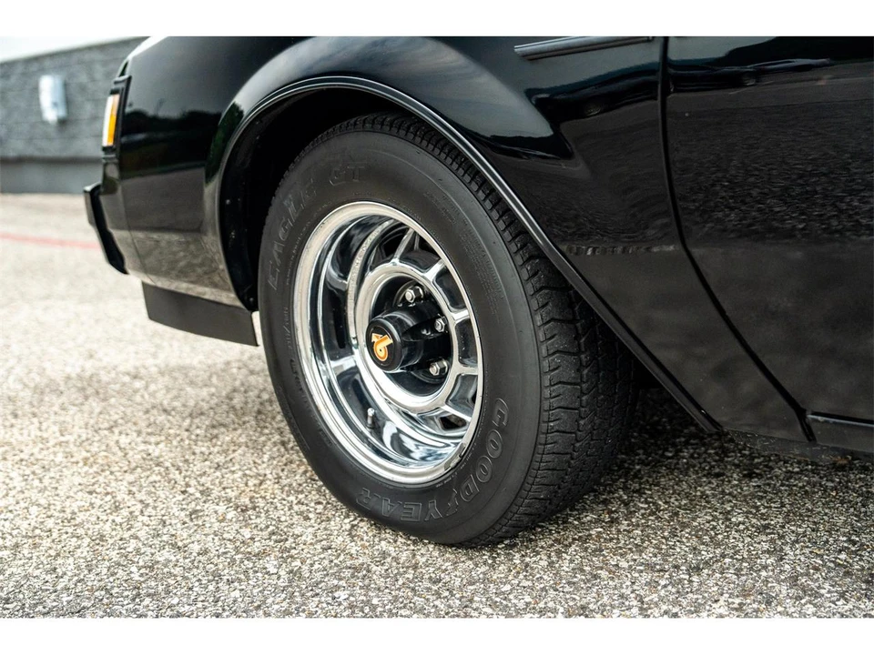 1987 Buick Grand National - Image 19 of 31