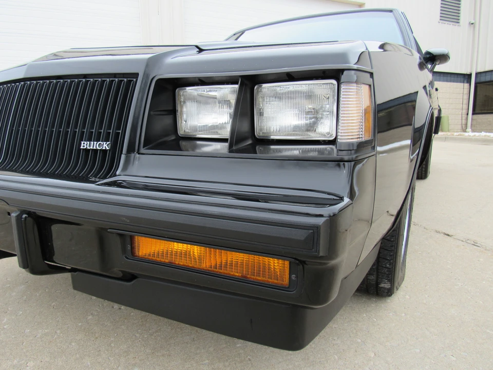 1987 Buick Grand National - Image 27 of 31