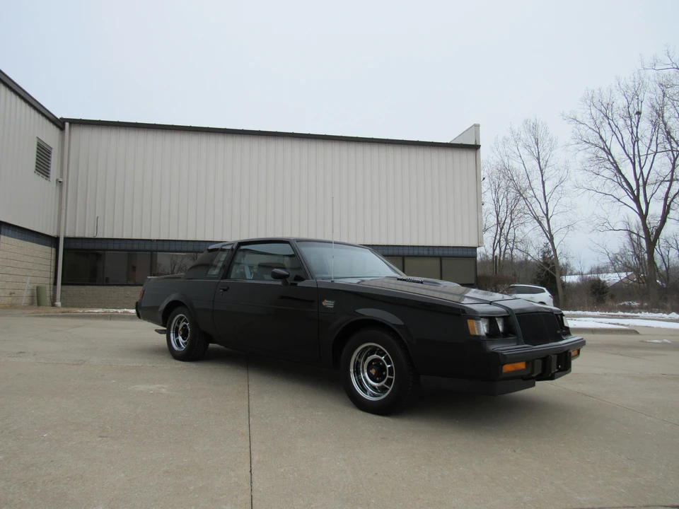 1987 Buick Grand National - Image 5 of 31