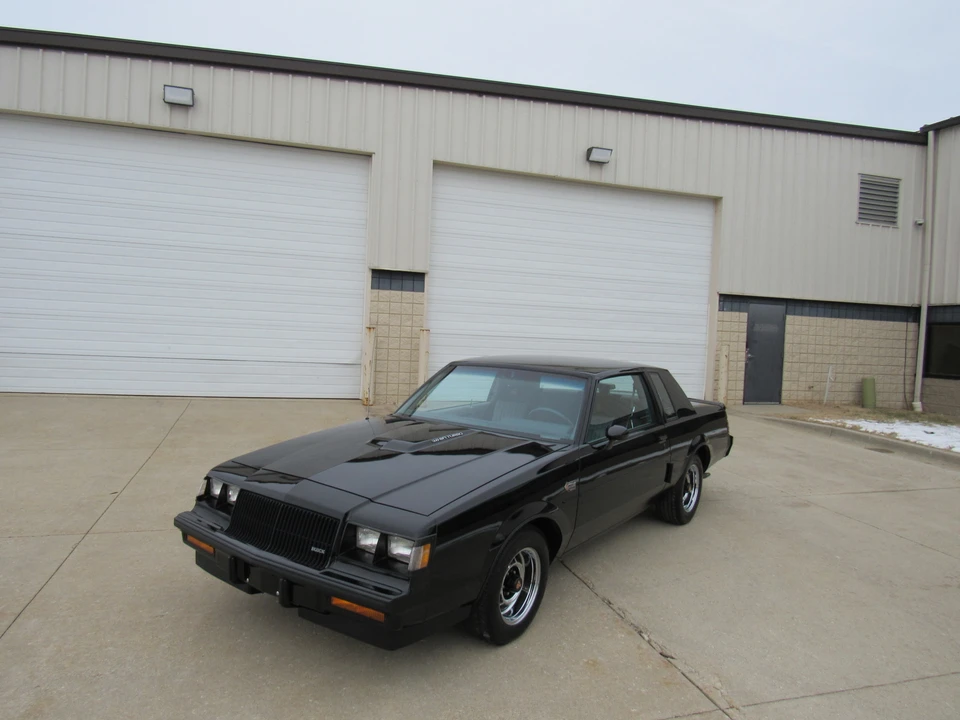 1987 Buick Grand National - Image 2 of 31