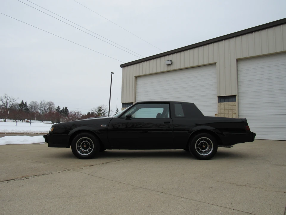 1987 Buick Grand National - Image 16 of 31