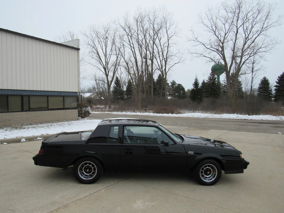 1987 Buick Grand National - Image 7 of 31