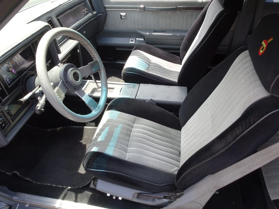 1987 Buick Grand National - Image 28 of 31