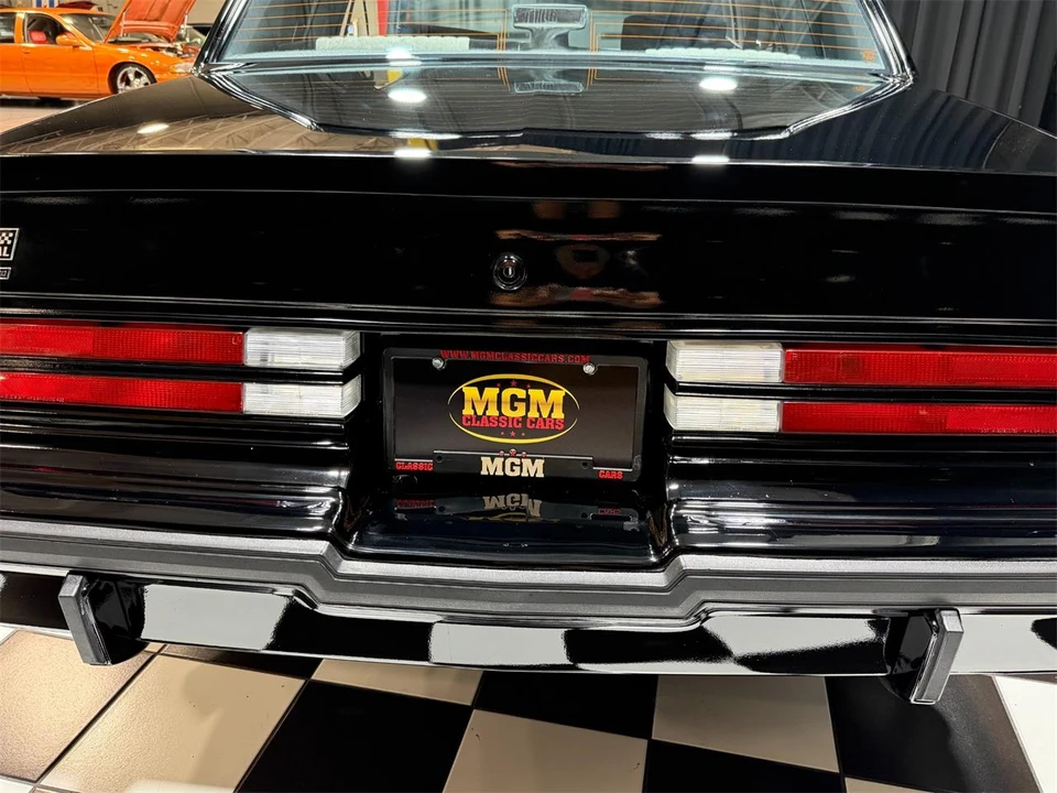 1987 Buick Grand National - Image 24 of 31