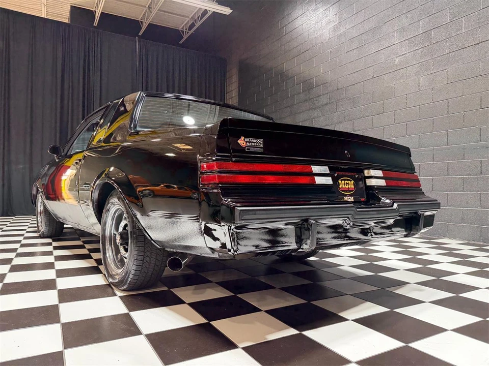 1987 Buick Grand National - Image 27 of 31