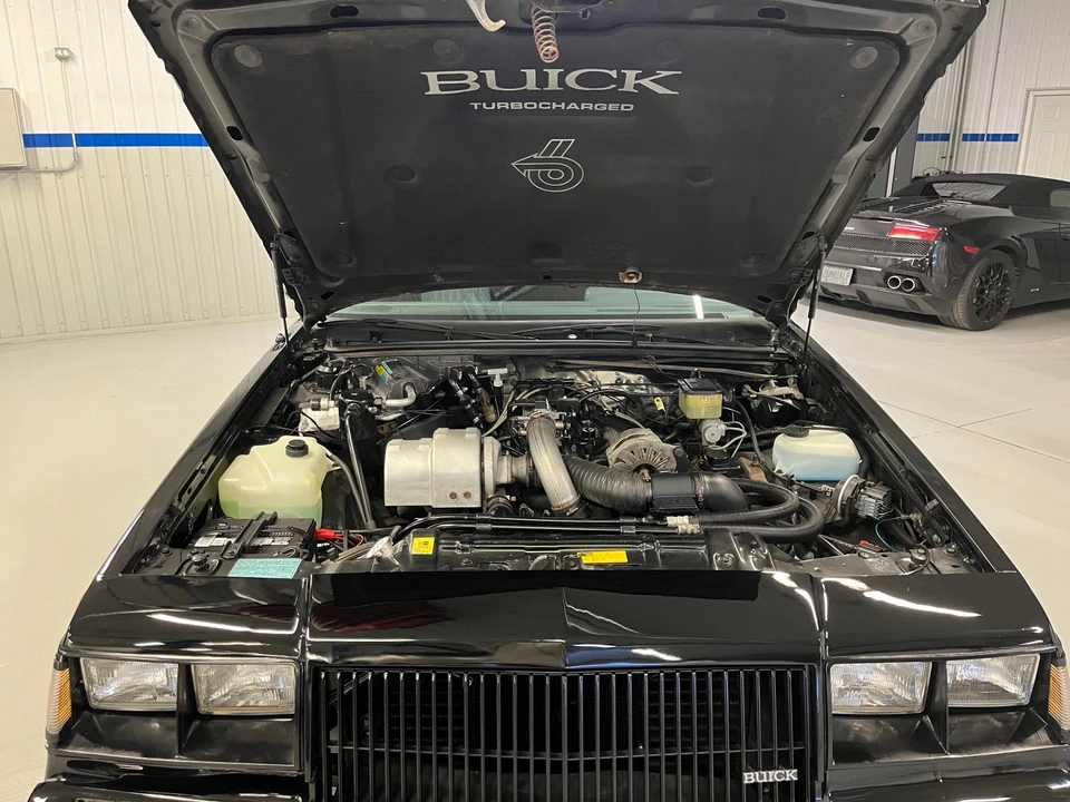 1987 Buick Grand National - Image 26 of 31
