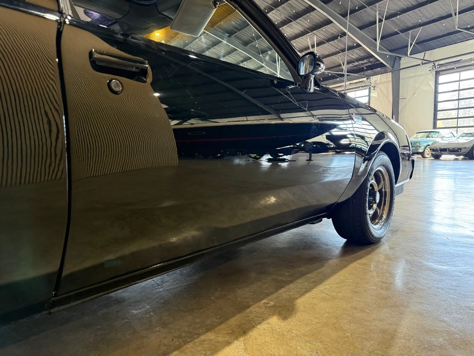 1987 Buick Grand National - Image 16 of 21
