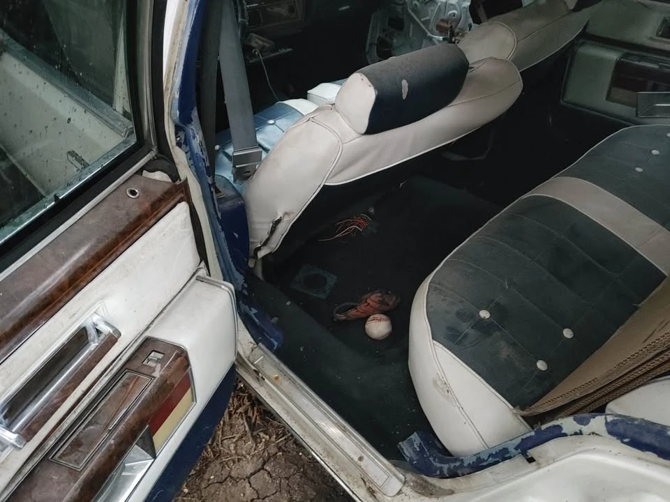 1987 Buick Park Avenue - Image 5 of 10