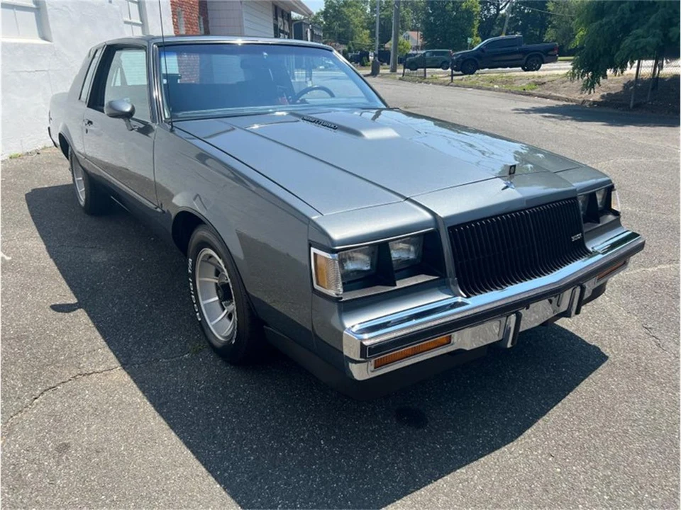 1987 Buick Regal - Image 10 of 31
