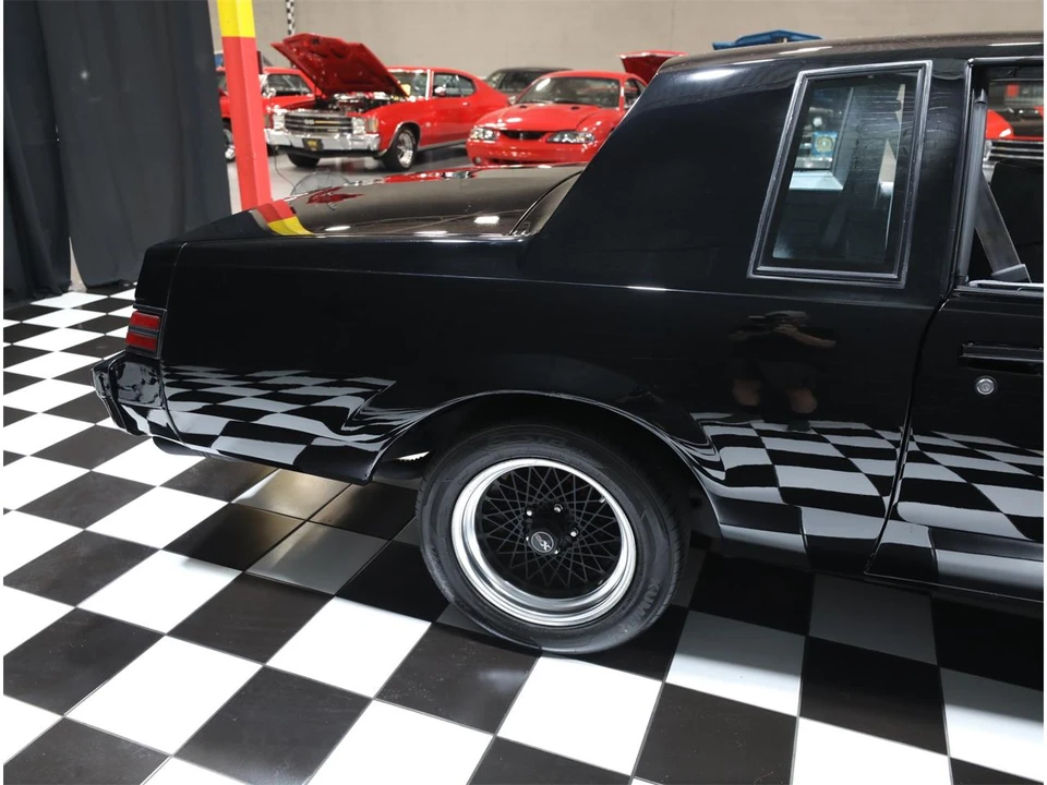1987 Buick Regal - Image 18 of 31