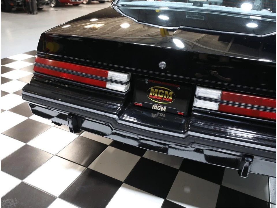 1987 Buick Regal - Image 22 of 31