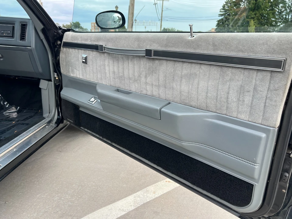 1987 Buick Regal - Image 26 of 31