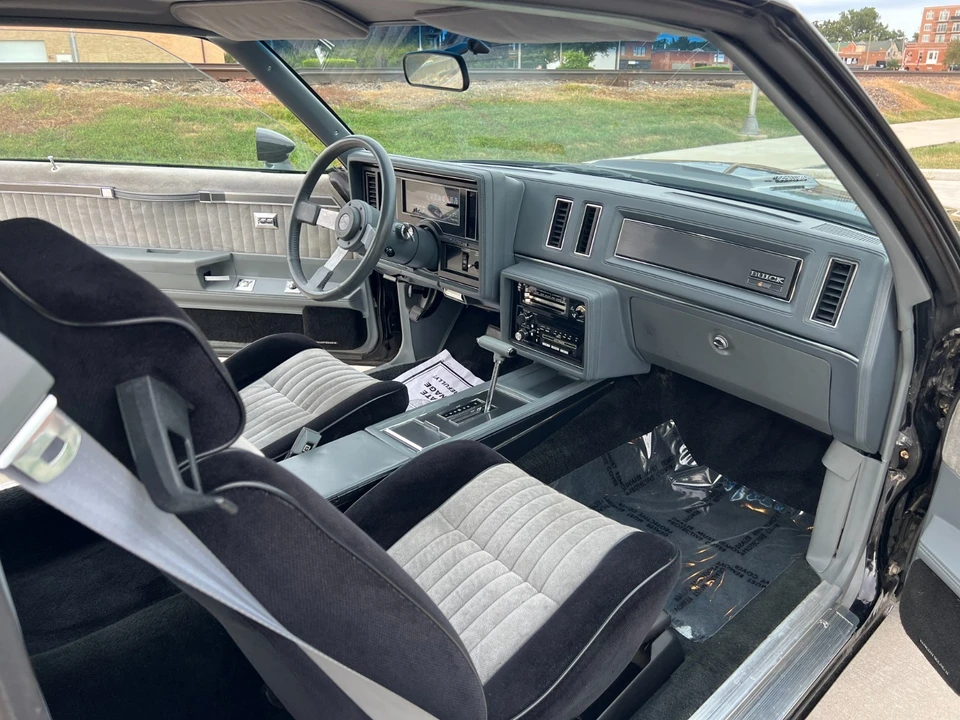 1987 Buick Regal - Image 28 of 31