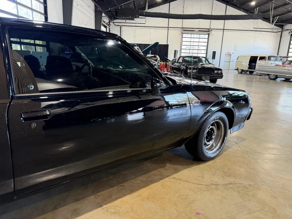 1987 Buick Regal - Image 19 of 21