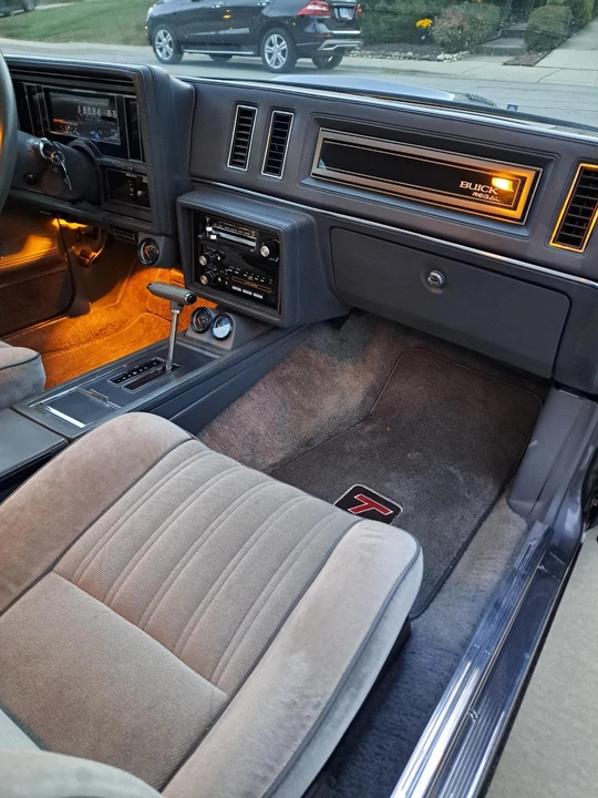 1987 Buick Regal - Image 17 of 18