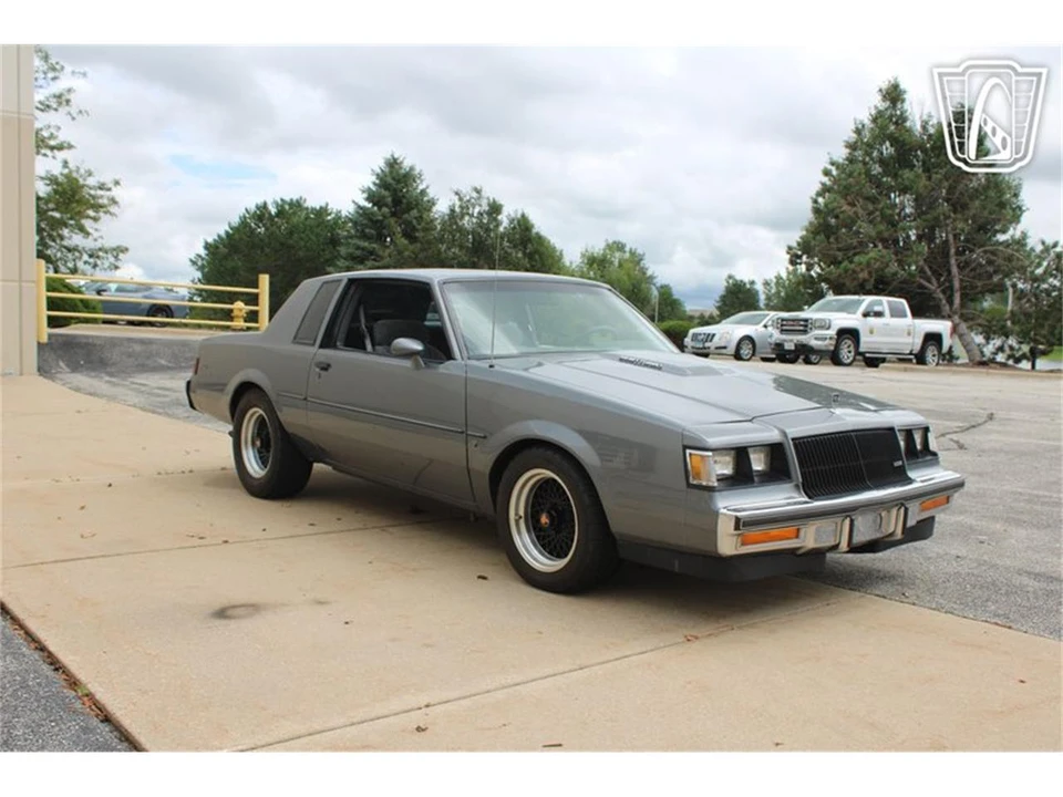1987 Buick Regal - Image 2 of 31