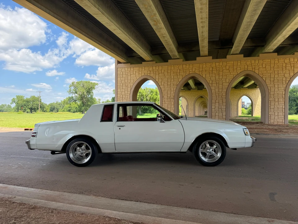 1987 Buick Regal - Image 22 of 31