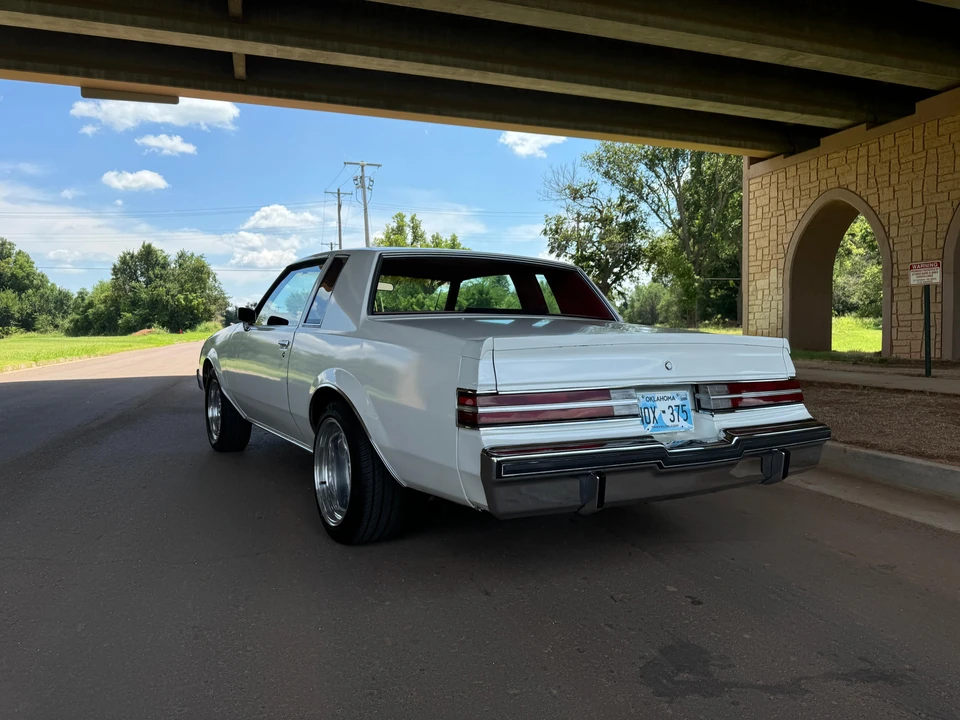 1987 Buick Regal - Image 16 of 31