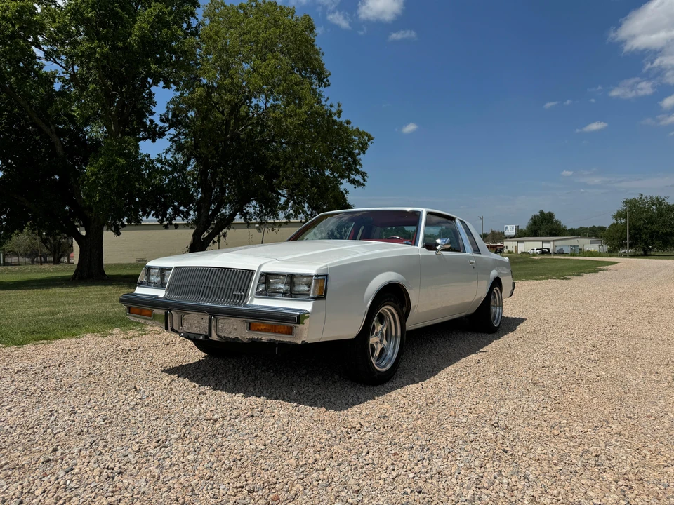 1987 Buick Regal - Image 10 of 31
