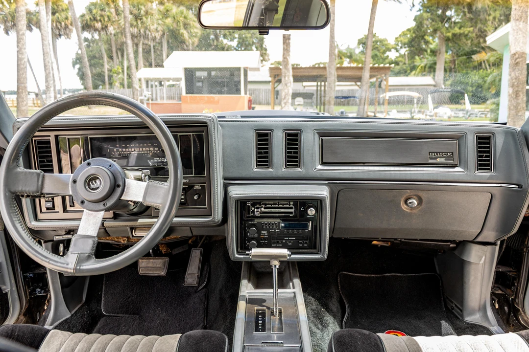1987 Buick Grand National - Image 28 of 31