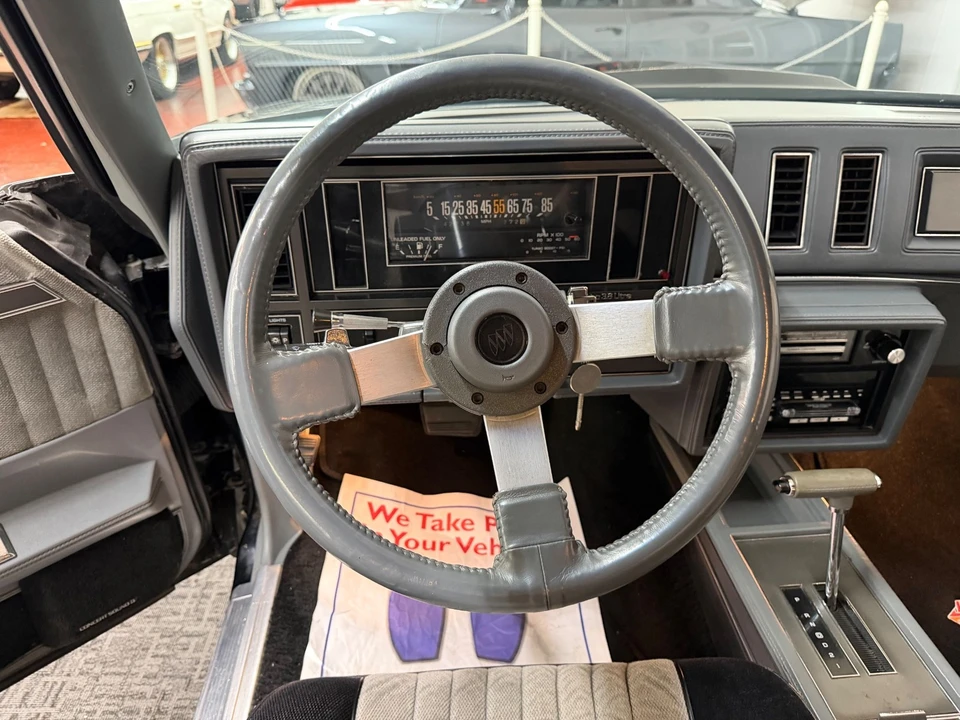 1987 Buick Regal - Image 28 of 31