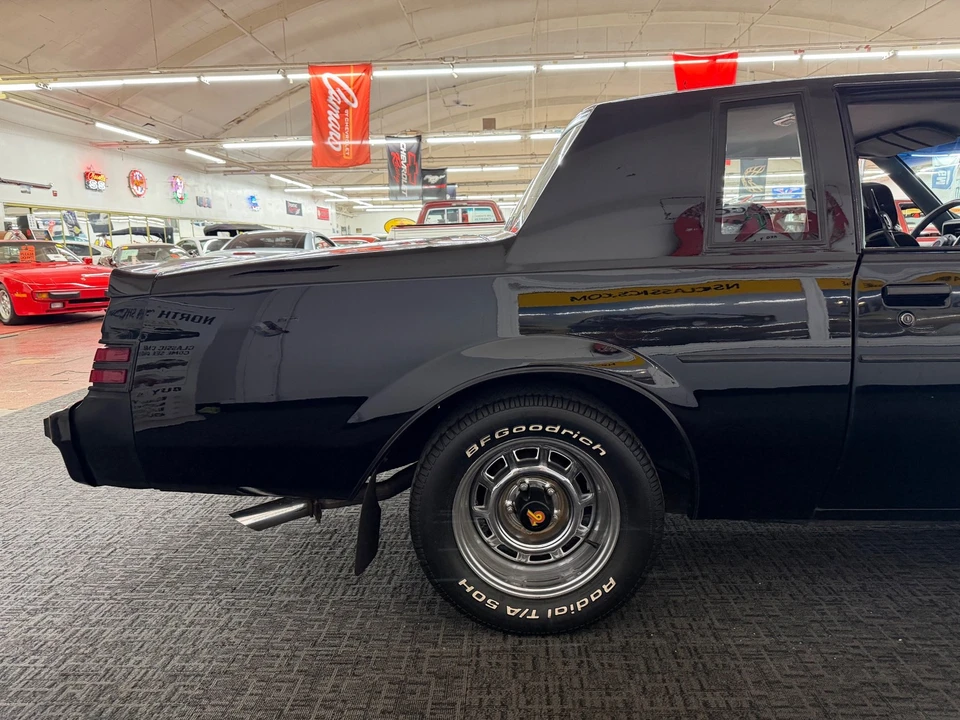 1987 Buick Regal - Image 23 of 31
