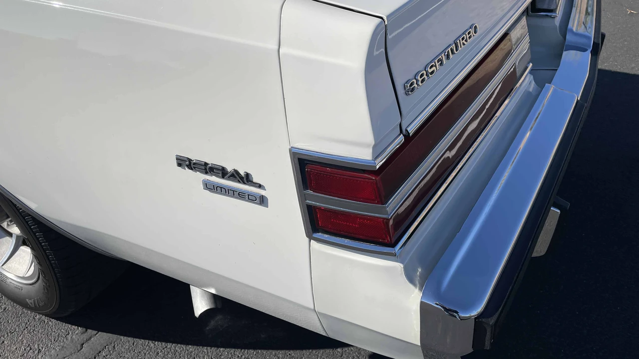 1987 Buick Regal - Image 22 of 31