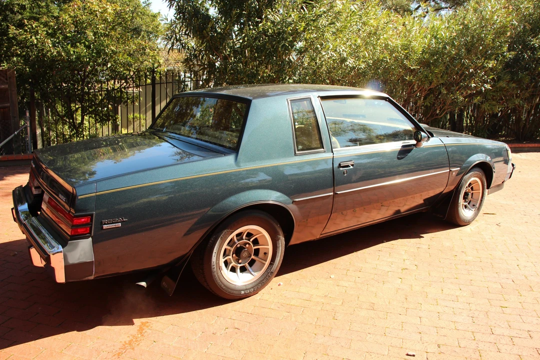 1987 Buick Regal - Image 25 of 31