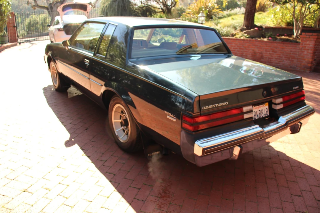 1987 Buick Regal - Image 16 of 31