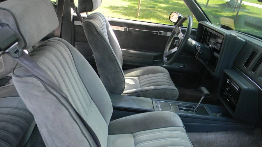 1987 Buick Regal - Image 16 of 19