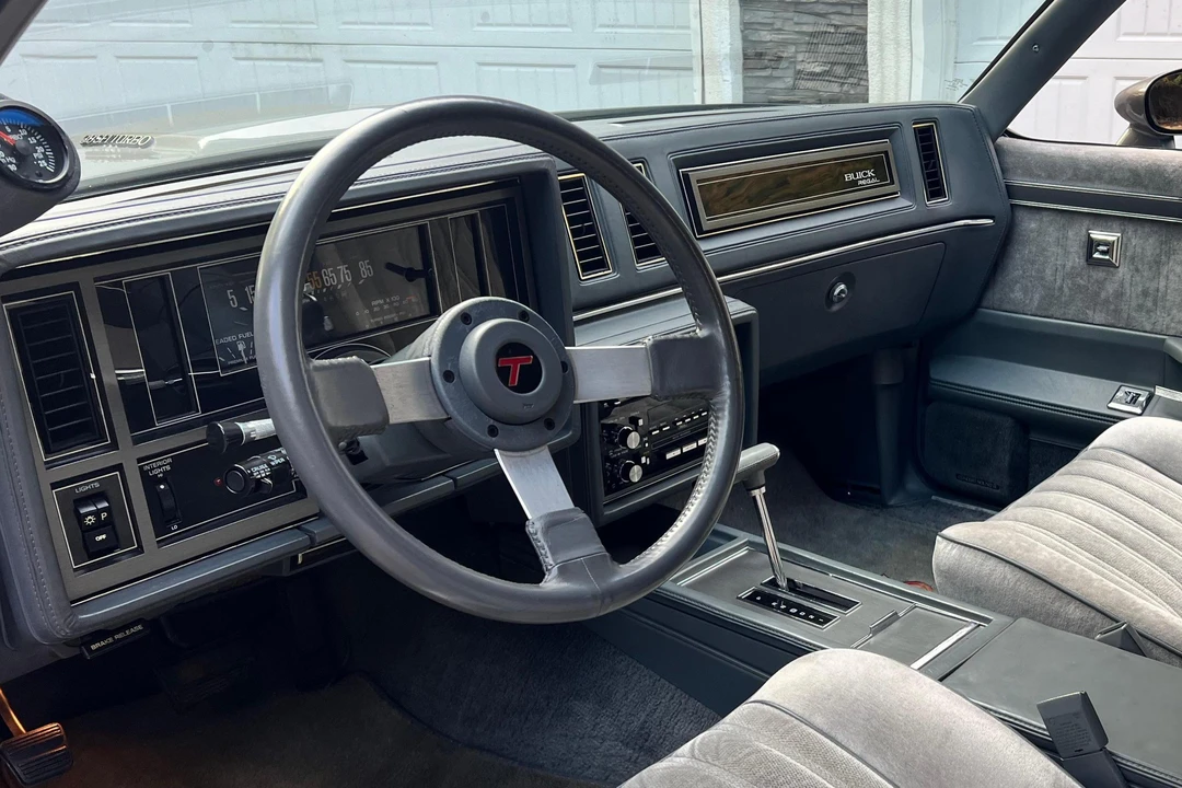 1987 Buick Regal - Image 24 of 31