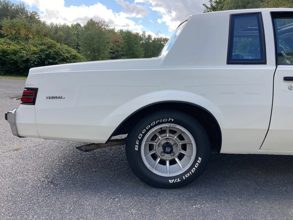 1987 Buick Regal - Image 27 of 31
