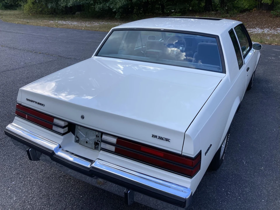 1987 Buick Regal - Image 21 of 31