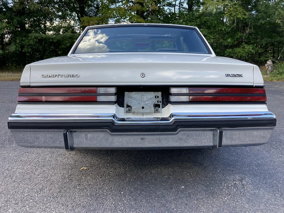 1987 Buick Regal - Image 23 of 31