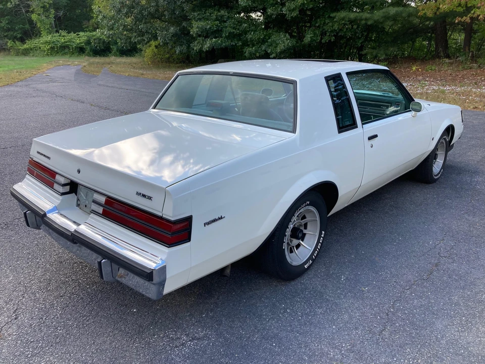 1987 Buick Regal - Image 19 of 31