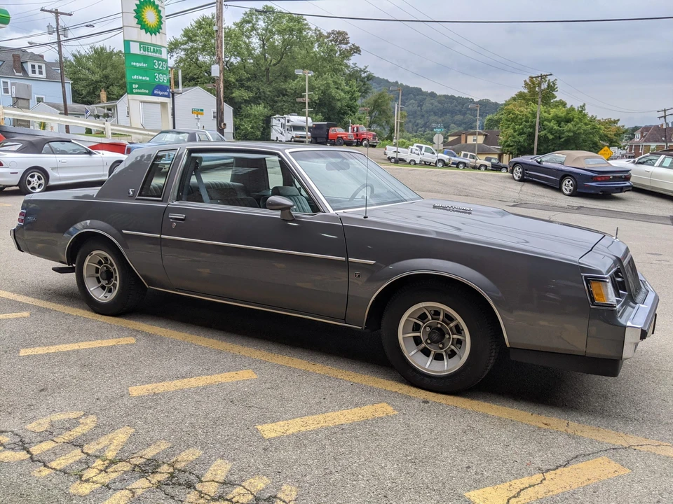 1987 Buick Regal - Image 28 of 31