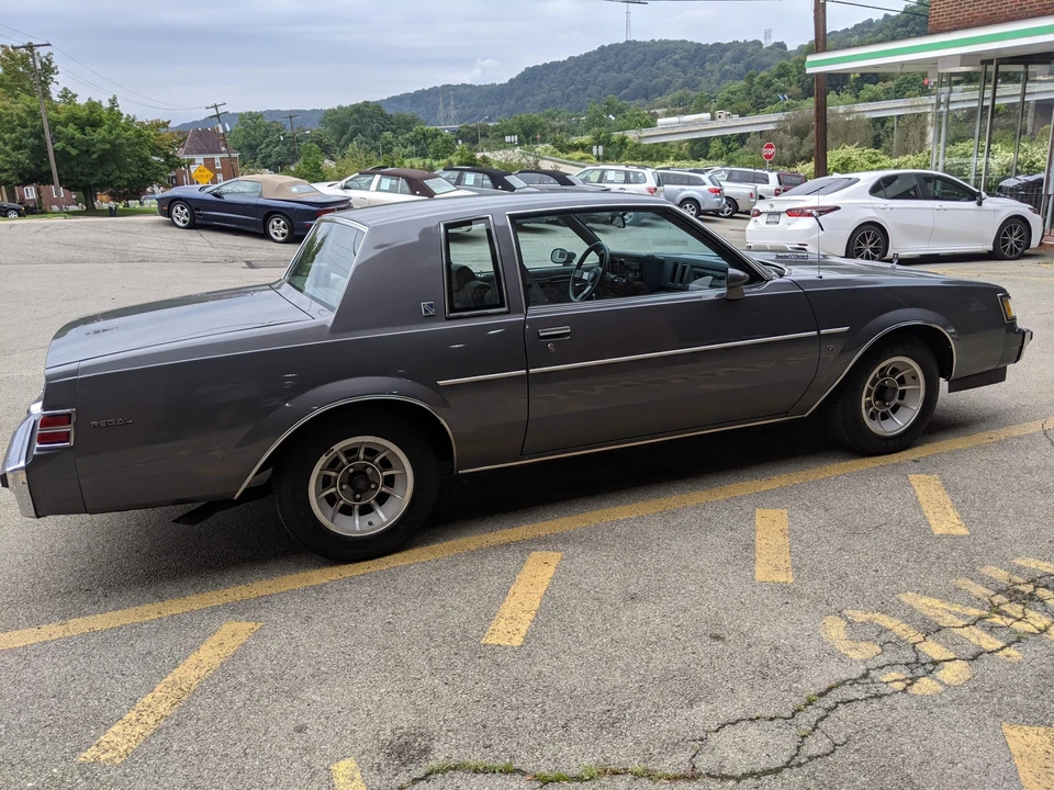 1987 Buick Regal - Image 30 of 31