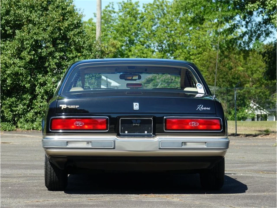 1987 Buick Riviera 4th-7th Gen - Image 7 of 31