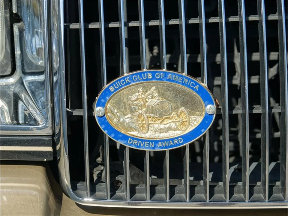 1987 Buick Riviera 4th-7th Gen - Image 18 of 31