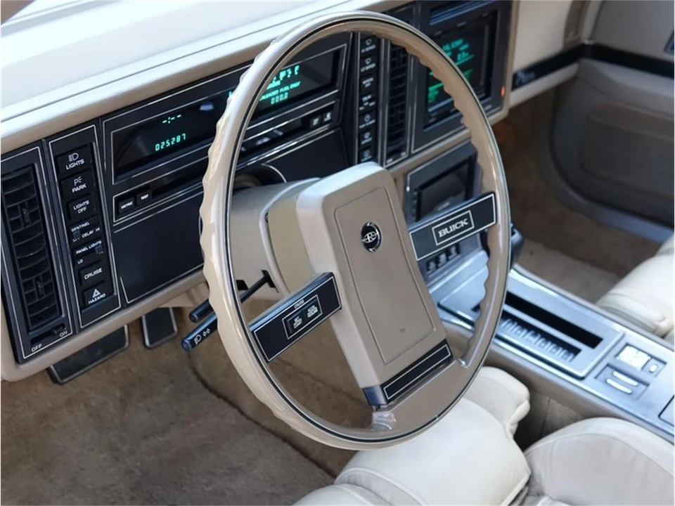 1987 Buick Riviera 4th-7th Gen - Image 24 of 31