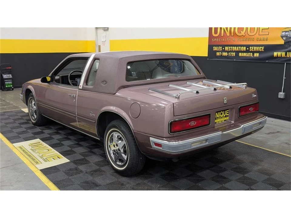 1987 Buick Riviera 4th-7th Gen - Image 4 of 9