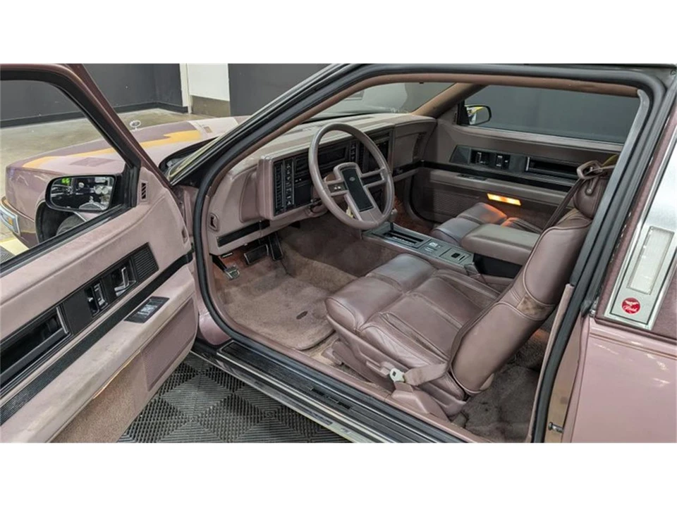 1987 Buick Riviera 4th-7th Gen - Image 7 of 9