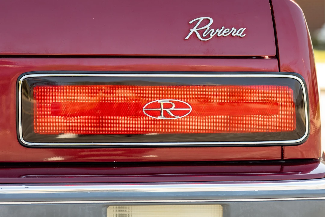 1987 Buick Riviera 4th-7th Gen - Image 24 of 31
